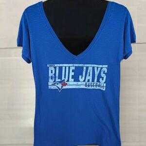 Blue Jays Baseball V-Neck T-Shirt EXCELLENT CONDITION